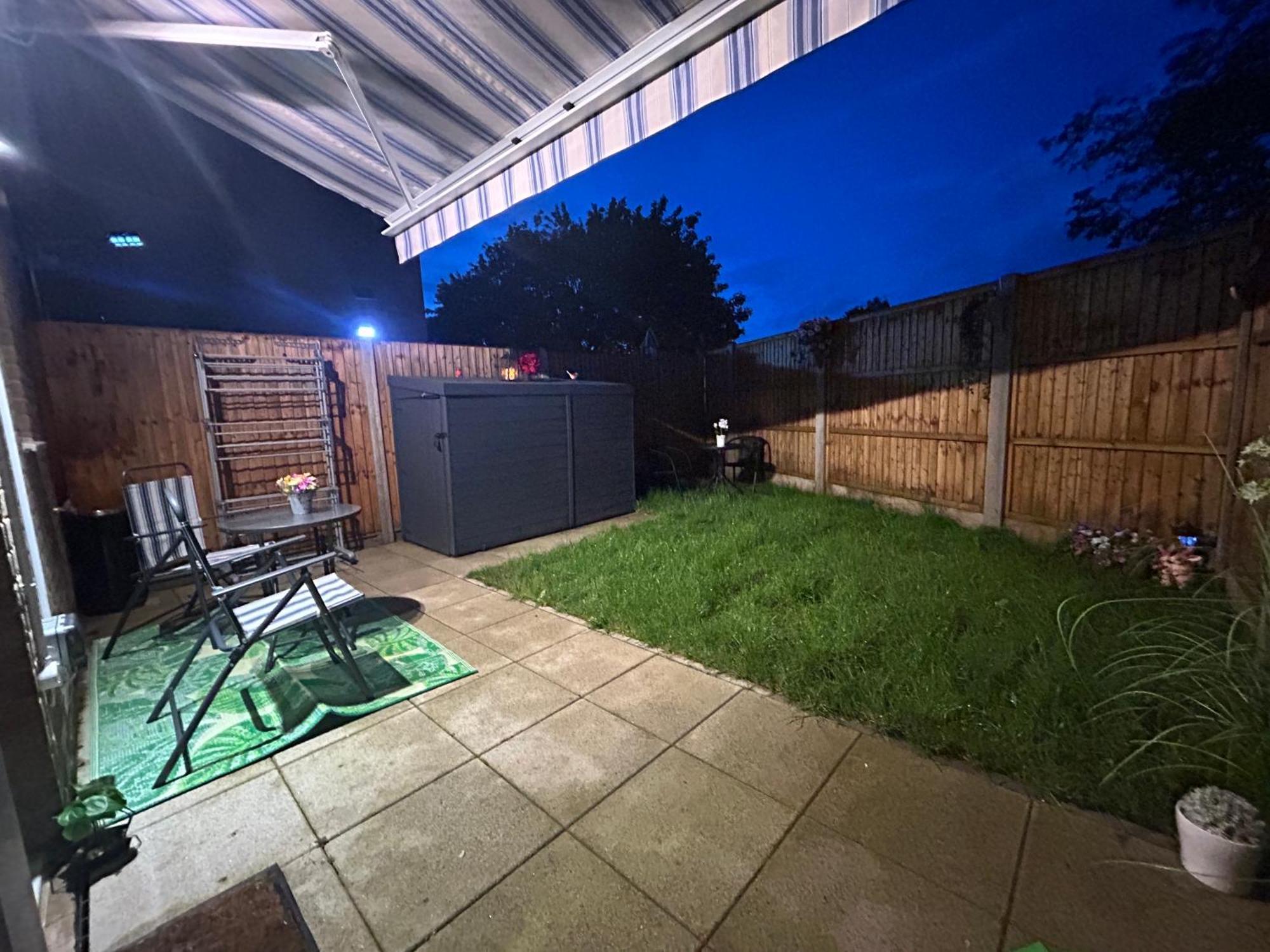 Comfortable Double Room & Single Room In Vibrant Hatfield Neighbourhood Eksteriør billede
